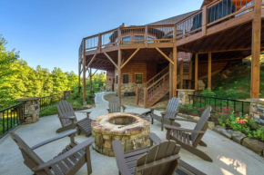 Hidden Vista Lodge hot tub game room views!